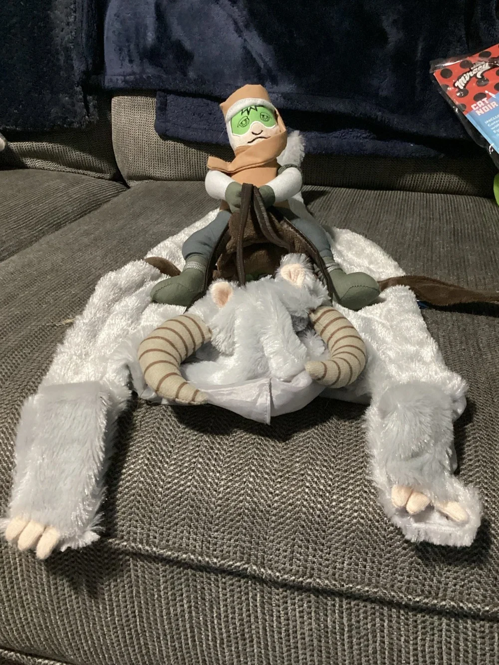 Star Wars Dog Pet Tauntaun Costume Luke Skywalker on Tauntaun Halloween Small